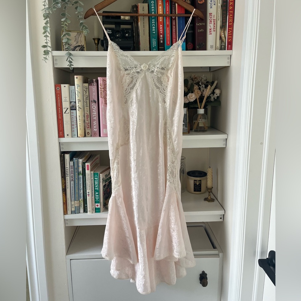 VINTAGE Pink Lace Night Gown